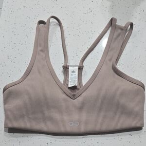 NWOT_ ALO AIRLIFT RIBBED Yoga Taupe V-Neck Sports Bra with Racerback
